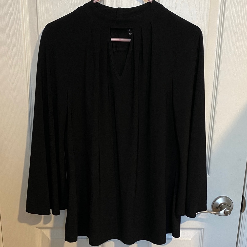 New Directions Black Blouse peek hole (v shape) in from neck/chest area